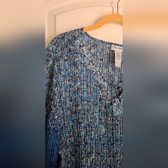 Catherines Accordion Pleat Tunic Sz 1X Blue Print Flare Sleeve Tassel Tie Studs - Picture 7 of 8